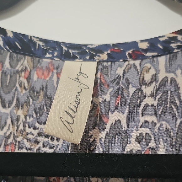 Allison Joy Multicolor Patterned Tank Top - Picture 2 of 3